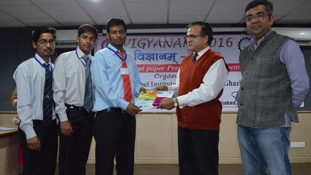 Raj Kumar Goel Girls Degree College Ghaziabad Group Event photo 3